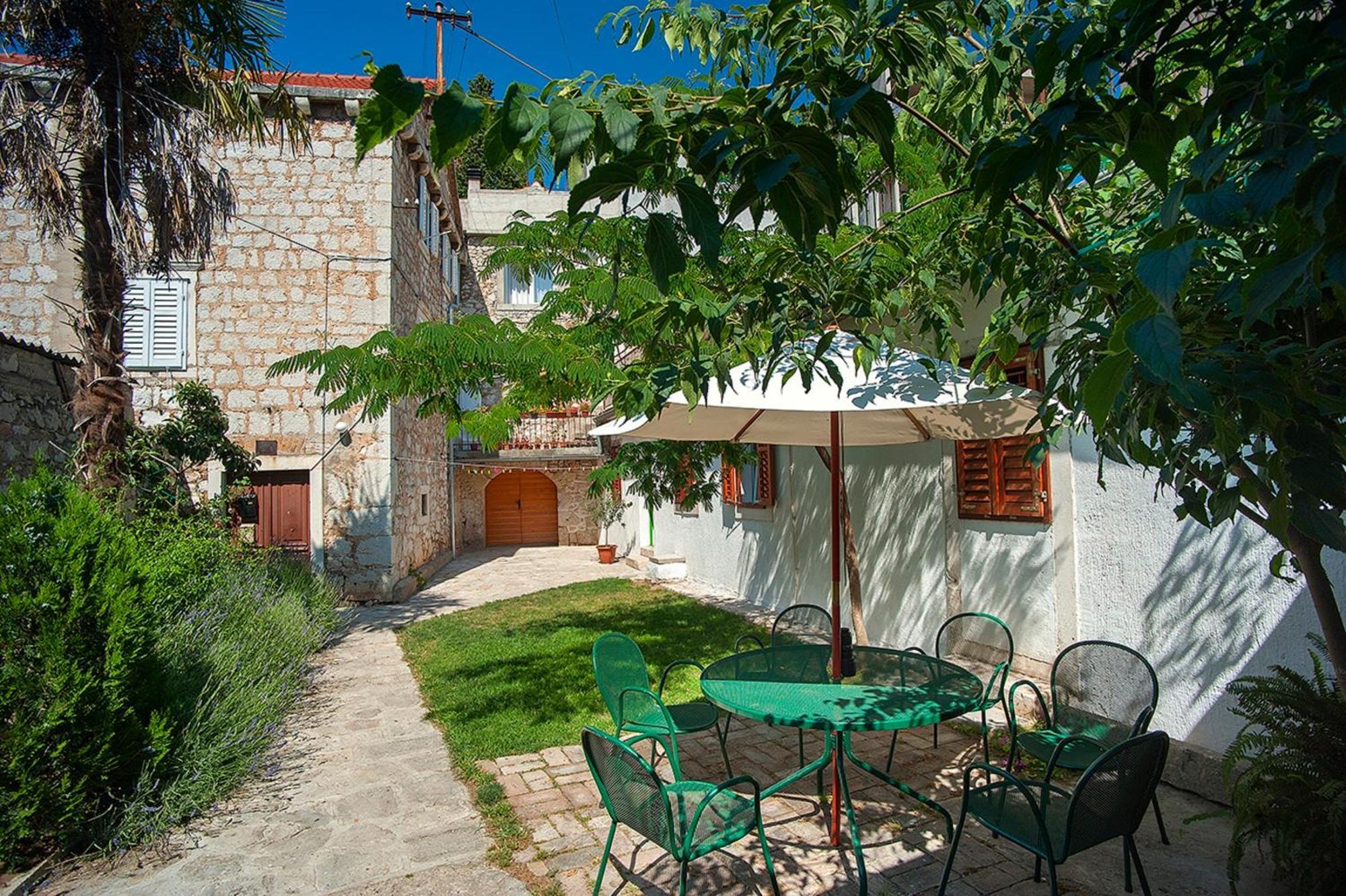 Dalmatian Garden - Free Parking - City Centre Szybenik Zewnętrze zdjęcie